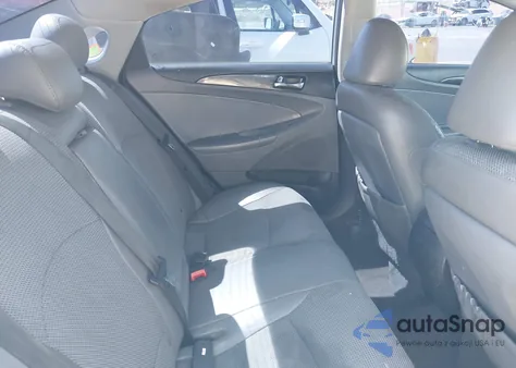 2014 Hyundai Sonata Se 2.0T z USA, uszkodzony, nr VIN 5NPEC4AB1EH854672